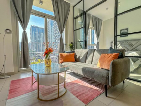 1 Bedroom Spacious Apartment Dubai Hills